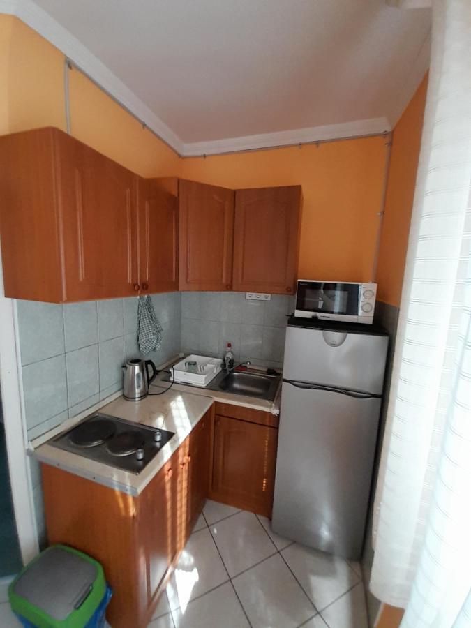 Napsugar Vendeghaz Apartment Tiszaujvaros Luaran gambar